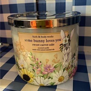 🐰💗 NWT 💗🐰 Bath and Body Works Sweet Carrot Cake 3 Wick Candle